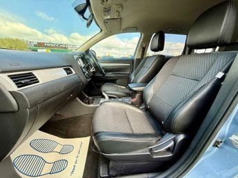 Mitsubishi Outlander 2.0h 12kWh GX3h CVT 4WD Euro 5 (s/s) 5dr