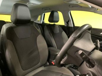 Vauxhall Grandland X 1.5 Turbo D Business Edition Nav Auto Euro 6 (s/s) 5dr