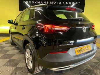 Vauxhall Grandland X 1.5 Turbo D Business Edition Nav Auto Euro 6 (s/s) 5dr