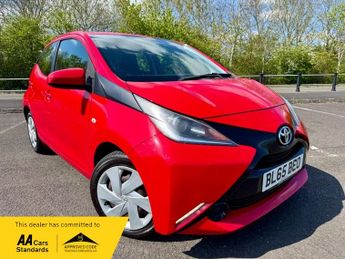 Toyota AYGO VVT-I X-PLAY