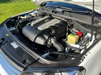 Volkswagen Touareg V6 R-LINE TDI BLUEMOTION TECHNOLOGY 1 FORMER KEEPER FROM NEW FUL