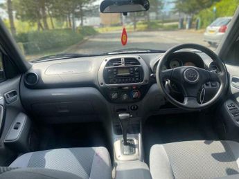 Toyota RAV4 2.0 VVT-i GX 4WD 5dr