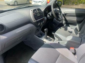 Toyota RAV4 2.0 VVT-i GX 4WD 5dr
