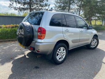 Toyota RAV4 2.0 VVT-i GX 4WD 5dr