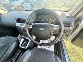 Ford Mondeo 2.0 Ghia X 5dr