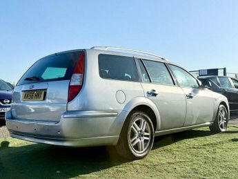 Ford Mondeo 2.0 Ghia X 5dr