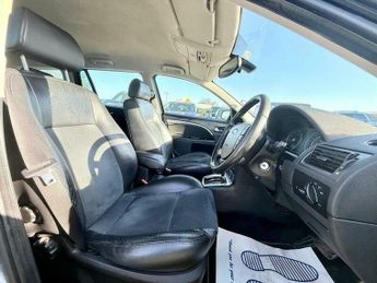 Ford Mondeo 2.0 Ghia X 5dr