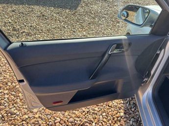 Volkswagen Polo 1.4 S 5dr