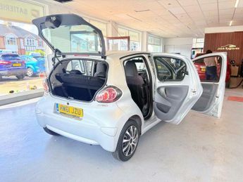 Toyota AYGO 1.0 VVT-i Ice MultiMode Euro 5 5dr
