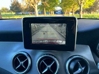 Mercedes-Benz C Class 2.1 GLA200d AMG Line (Premium Plus) SUV 5dr Diesel 7G-DCT Euro 6