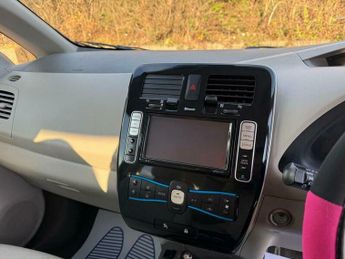 Nissan Leaf 24kWh Auto 5dr