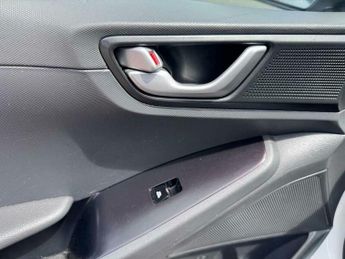 Hyundai Ioniq 1.6 h-GDi SE DCT Euro 6 (s/s) 5dr