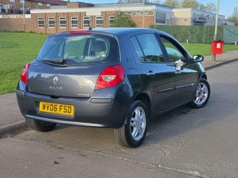 Renault Clio 1.6 VVT Privilege 5dr