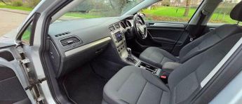 Volkswagen Golf 1.6 TDI BlueMotion Tech SE DSG Euro 5 (s/s) 5dr