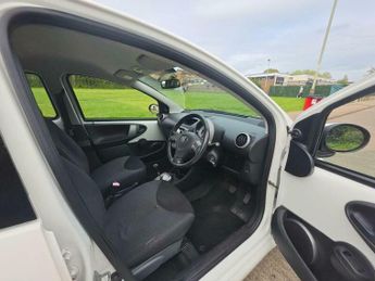 Toyota AYGO 1.0 VVT-i Ice MultiMode Euro 5 5dr