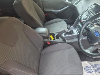 Ford Focus 1.6T TITANIUM NAVIGATOR