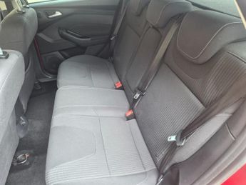 Ford Focus 1.6T TITANIUM NAVIGATOR