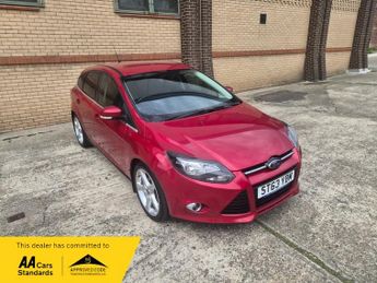 Ford Focus 1.6T TITANIUM NAVIGATOR