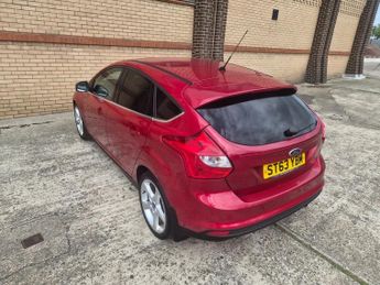 Ford Focus 1.6T TITANIUM NAVIGATOR