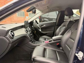 Mercedes-Benz C Class 2.1 GLA200d Sport (Executive) 7G-DCT Euro 6 (s/s) 5dr