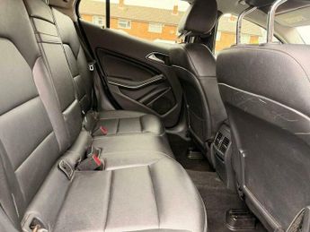 Mercedes-Benz C Class 2.1 GLA200d Sport (Executive) 7G-DCT Euro 6 (s/s) 5dr