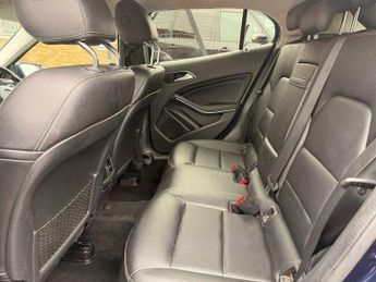 Mercedes-Benz C Class 2.1 GLA200d Sport (Executive) 7G-DCT Euro 6 (s/s) 5dr
