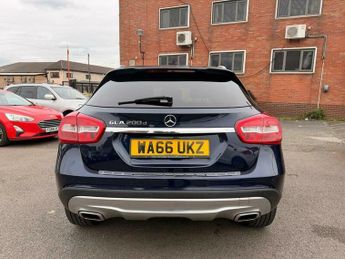 Mercedes-Benz C Class 2.1 GLA200d Sport (Executive) 7G-DCT Euro 6 (s/s) 5dr