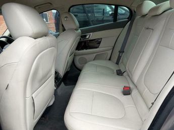 Jaguar XF 3.0d S V6 Portfolio Auto Euro 5 4dr
