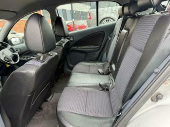 Nissan Almera 1.5 SX 5dr