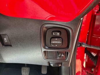 Toyota AYGO VVT-I X-PRESSION AUTOMATIC