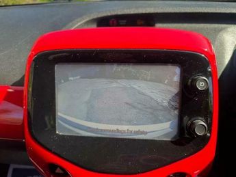 Toyota AYGO VVT-I X-PRESSION AUTOMATIC