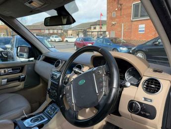 Land Rover Discovery 3.0 SD V6 HSE Auto 4WD Euro 5 5dr