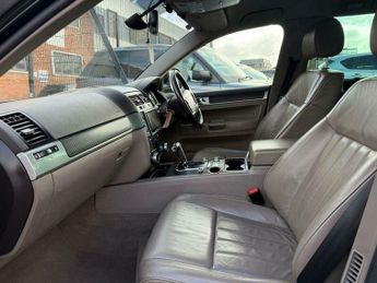 Volkswagen Touareg 3.0 TDI V6 Altitude 5dr