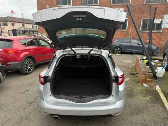 Renault Megane 1.5 dCi Signature Nav Sport Tourer Euro 6 (s/s) 5dr