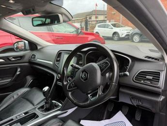 Renault Megane 1.5 dCi Signature Nav Sport Tourer Euro 6 (s/s) 5dr