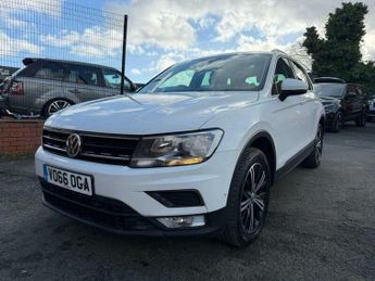 Volkswagen Tiguan 2.0 TDI BlueMotion Tech SE Navigation DSG 4Motion Euro 6 (s/s) 5