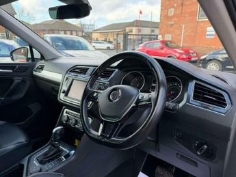 Volkswagen Tiguan 2.0 TDI BlueMotion Tech SE Navigation DSG 4Motion Euro 6 (s/s) 5