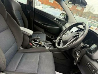 Hyundai Tucson 2.0 CRDi SE Nav Auto 4WD Euro 6 5dr