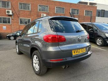 Volkswagen Tiguan 2.0 TDI BlueMotion Tech S DSG 4WD Euro 5 (s/s) 5dr
