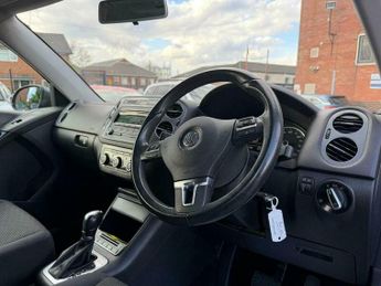Volkswagen Tiguan 2.0 TDI BlueMotion Tech S DSG 4WD Euro 5 (s/s) 5dr