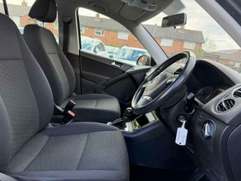 Volkswagen Tiguan 2.0 TDI BlueMotion Tech S DSG 4WD Euro 5 (s/s) 5dr