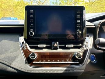 Toyota Corolla VVT-I DESIGN