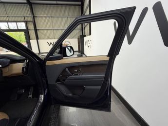 Land Rover Range Rover Sport DYNAMIC SE