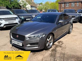 Jaguar XE R-SPORT
