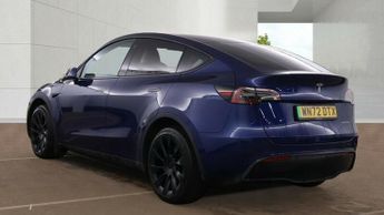 Tesla Model Y LONG RANGE AWD