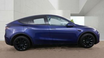 Tesla Model Y LONG RANGE AWD