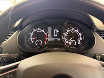 Skoda Octavia SE DRIVE TSI DSG 19 PLATE AUTO SAT NAV 65000 MILES