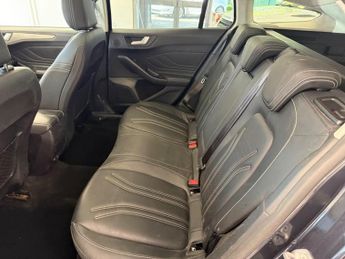 Ford Focus ACTIVE X VIGNALE ECOBLUE 70 PLATE AUTO LEATHER SAT NAV PANO ROOF