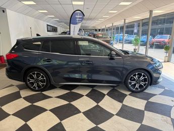 Ford Focus ACTIVE X VIGNALE ECOBLUE 70 PLATE AUTO LEATHER SAT NAV PANO ROOF