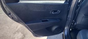 Toyota Yaris VVT-I T SPIRIT